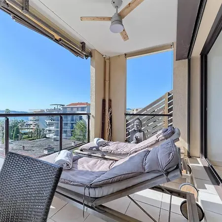 Superbe Toit Terrasse Vue Cannes